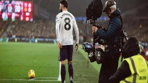 拜仁后防线告急，格雷茨卡有望暂代空缺位置