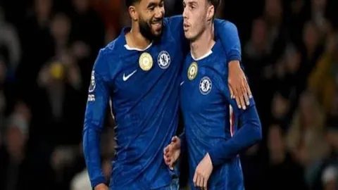 麦卡利斯特荣膺利物浦对皇马巅峰对决最佳球员称号，锁定胜利关键瞬间